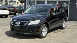 2010 VOLKSWAGEN Tiguan