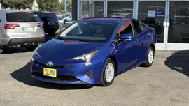 2017 TOYOTA Prius Four