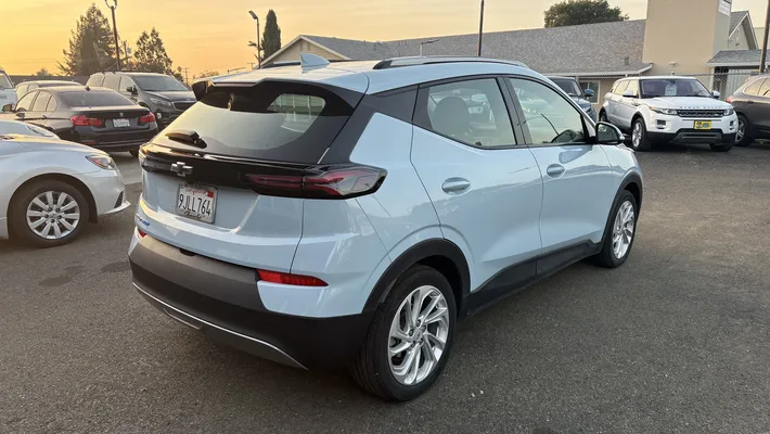 2023 CHEVROLET Bolt EUV LT