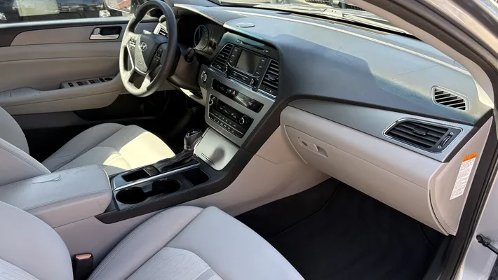 2016 HYUNDAI Sonata Hybrid