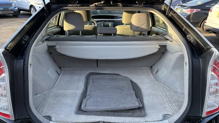 2015 TOYOTA Prius Three