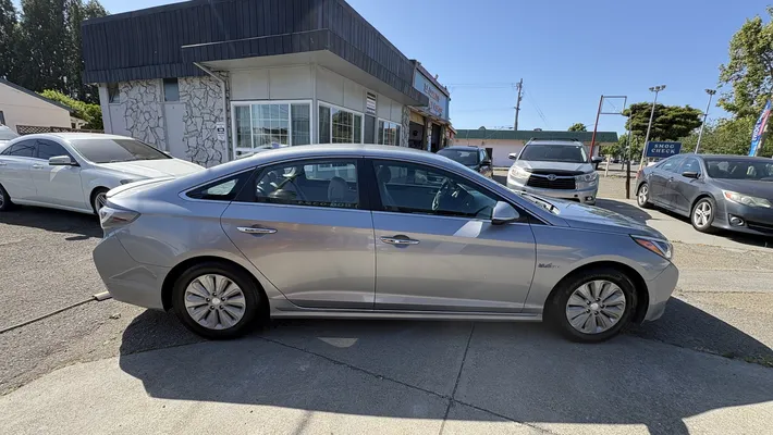 2016 HYUNDAI Sonata Hybrid