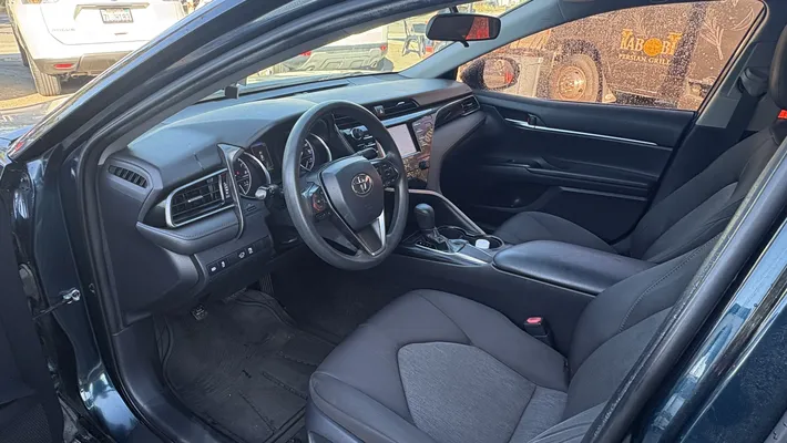 2019 TOYOTA Camry 