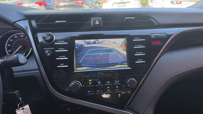 2019 TOYOTA Camry 