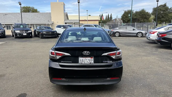 2017 HYUNDAI Sonata SE