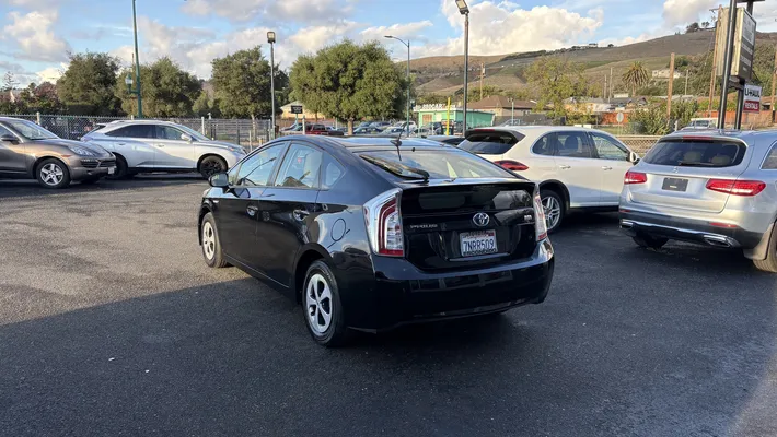 2015 TOYOTA Prius Three
