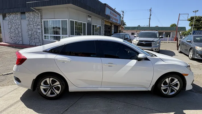 2017 HONDA Civic LX