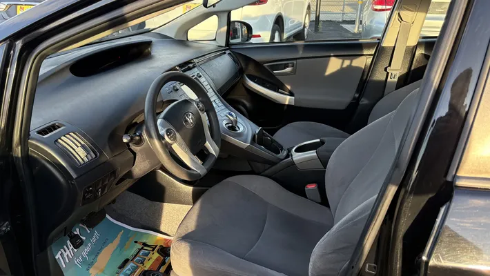 2015 TOYOTA Prius Three