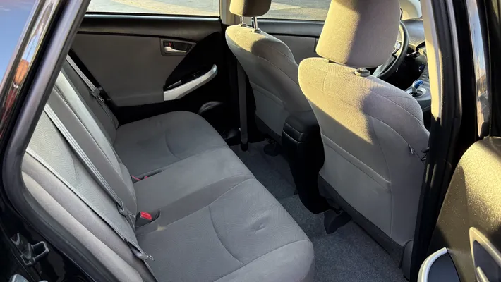 2015 TOYOTA Prius Three