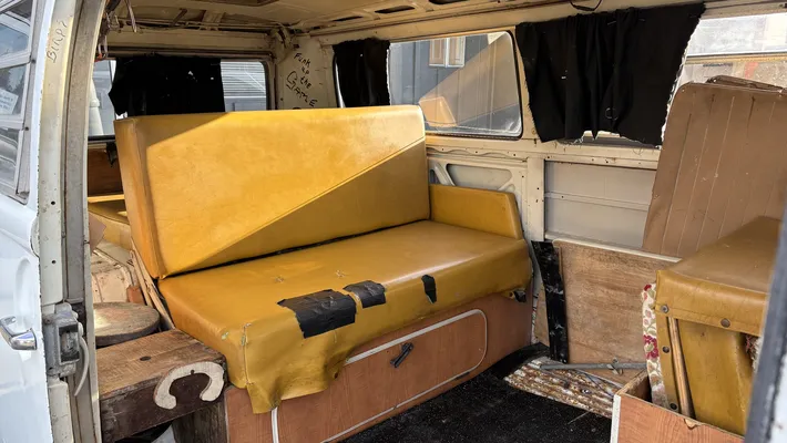 1968 Volkswagen Bus ( Vans )