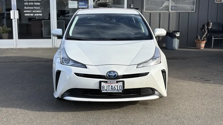 2019 TOYOTA Prius LE