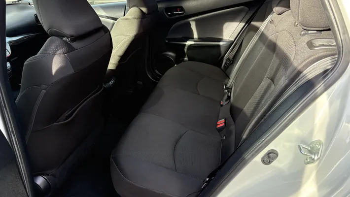 2019 TOYOTA Prius LE