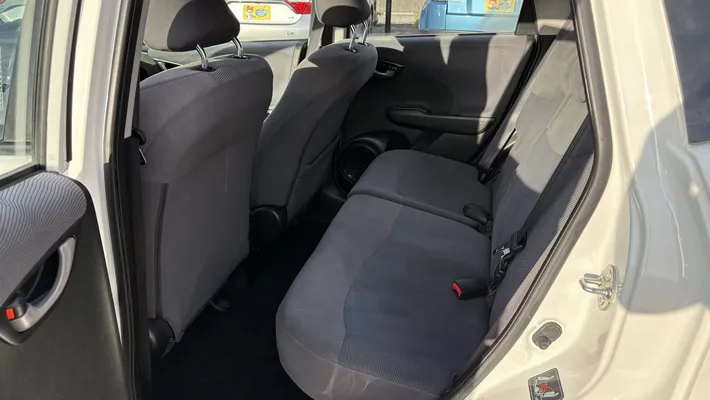 2010 HONDA Fit