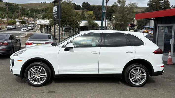 2016 PORSCHE Cayenne