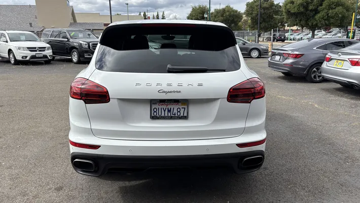 2016 PORSCHE Cayenne