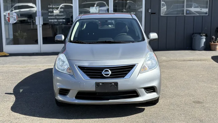 2012 NISSAN Versa