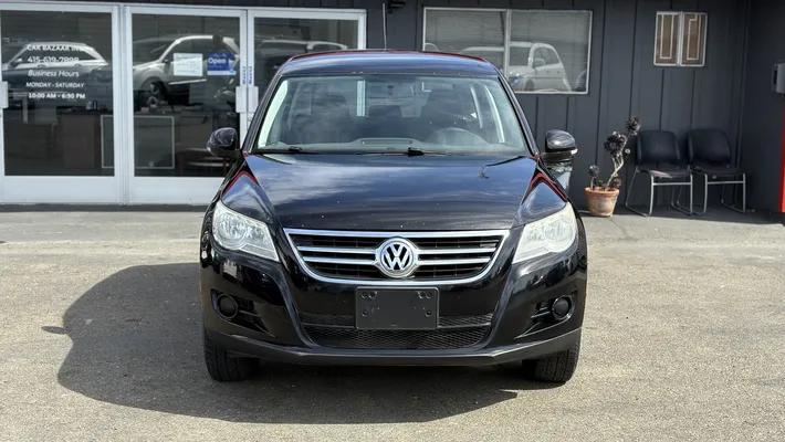2010 VOLKSWAGEN Tiguan