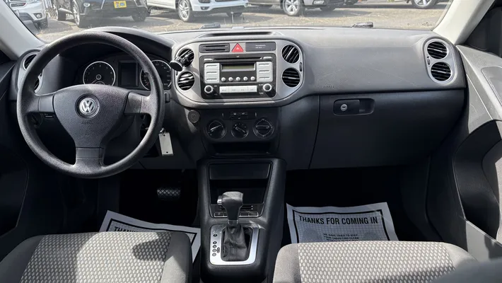 2010 VOLKSWAGEN Tiguan