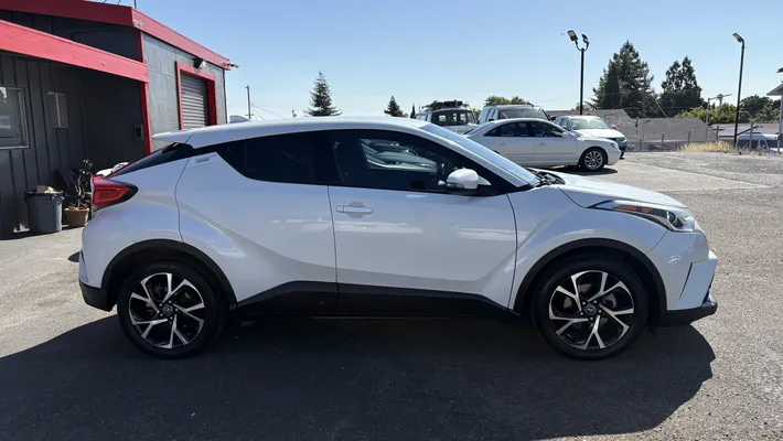 2018 TOYOTA C-HR XLE