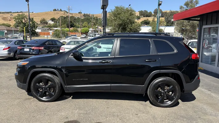 2018 JEEP Cherokee 