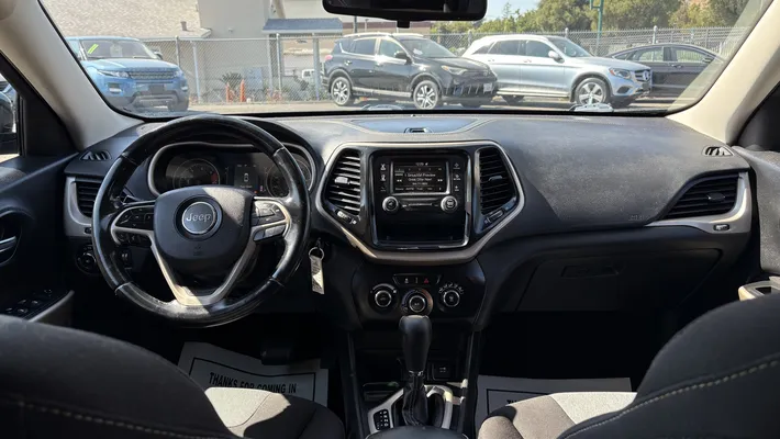 2018 JEEP Cherokee 