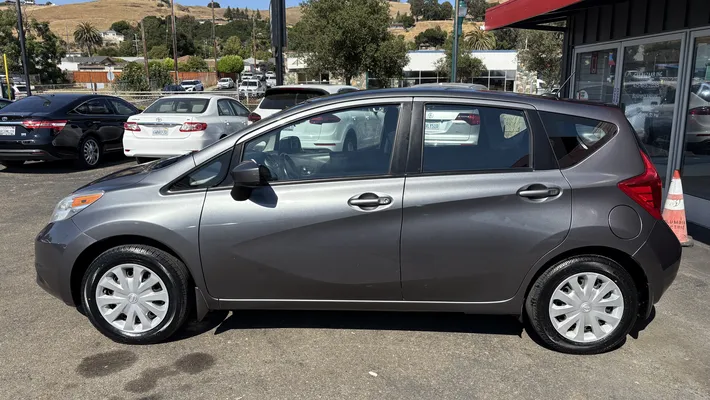 2016 NISSAN Versa Note