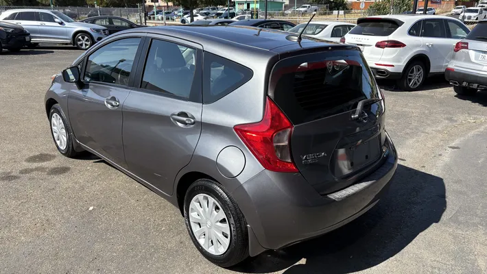 2016 NISSAN Versa Note