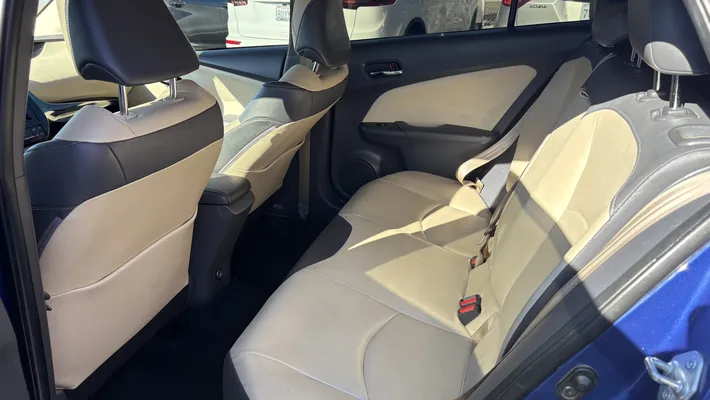 2017 TOYOTA Prius Four
