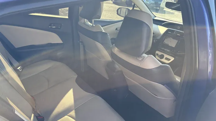 2017 TOYOTA Prius Four