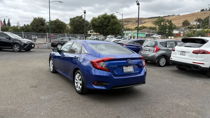 2016 HONDA Civic LX
