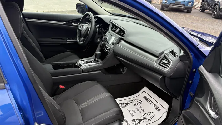 2016 HONDA Civic LX