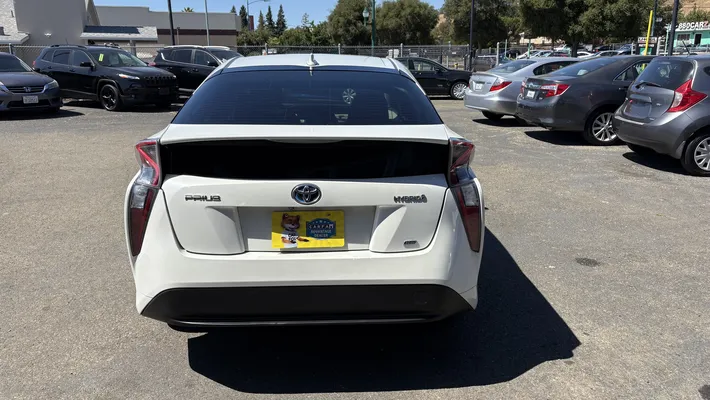 2016 TOYOTA Prius Two Eco