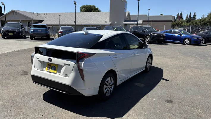 2016 TOYOTA Prius Two Eco