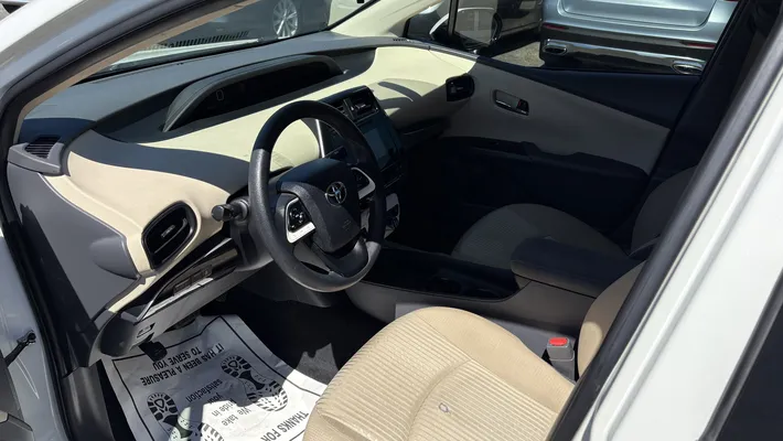 2016 TOYOTA Prius Two Eco
