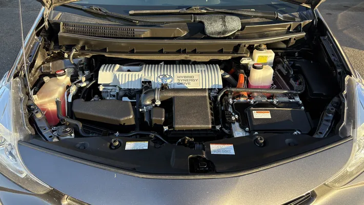 2016 TOYOTA Prius V