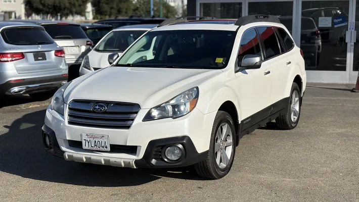 2014 SUBARU Outback 3.6R Limited 