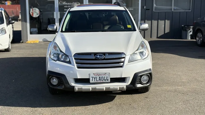 2014 SUBARU Outback 3.6R Limited 