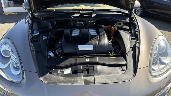 2013 PORSCHE Cayenne S Hybrid