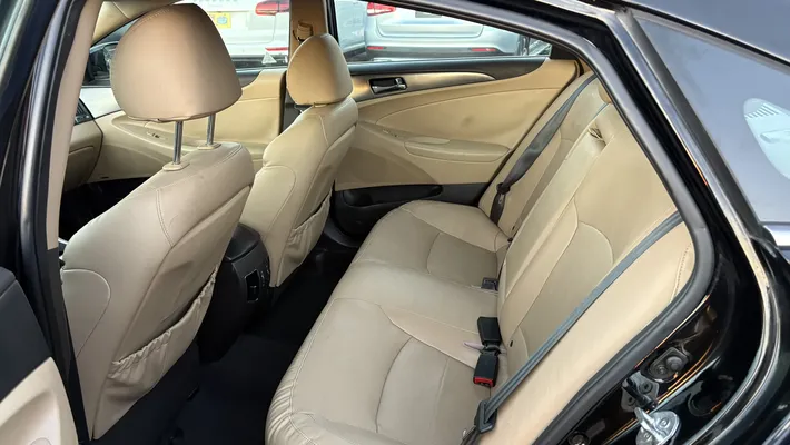 2012 HYUNDAI Sonata Middle level