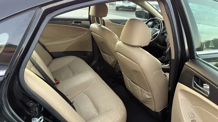 2012 HYUNDAI Sonata Middle level