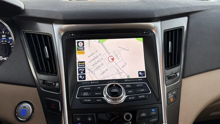 2012 HYUNDAI Sonata Middle level