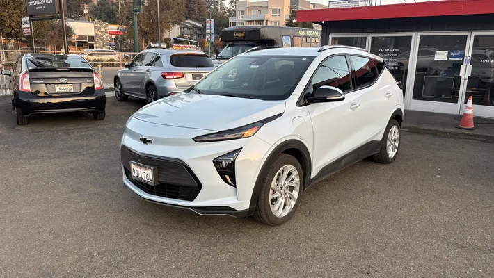 2023 CHEVROLET Bolt EUV LT