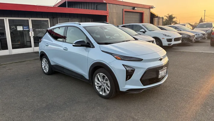 2023 CHEVROLET Bolt EUV LT
