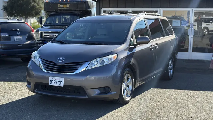 2015 TOYOTA Sienna 