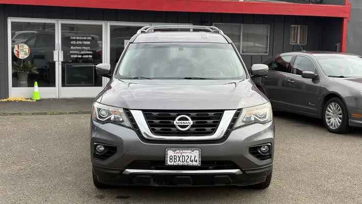 2017 NISSAN Pathfinder