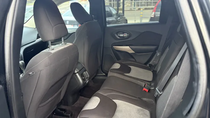 2018 JEEP Cherokee Latitude