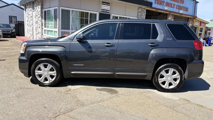 2017 GMC Terrain SLE 1