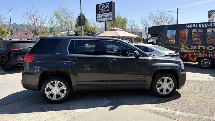 2017 GMC Terrain SLE 1