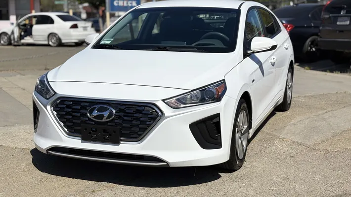 2020 HYUNDAI Ioniq Blue