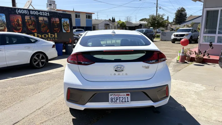 2020 HYUNDAI Ioniq Blue